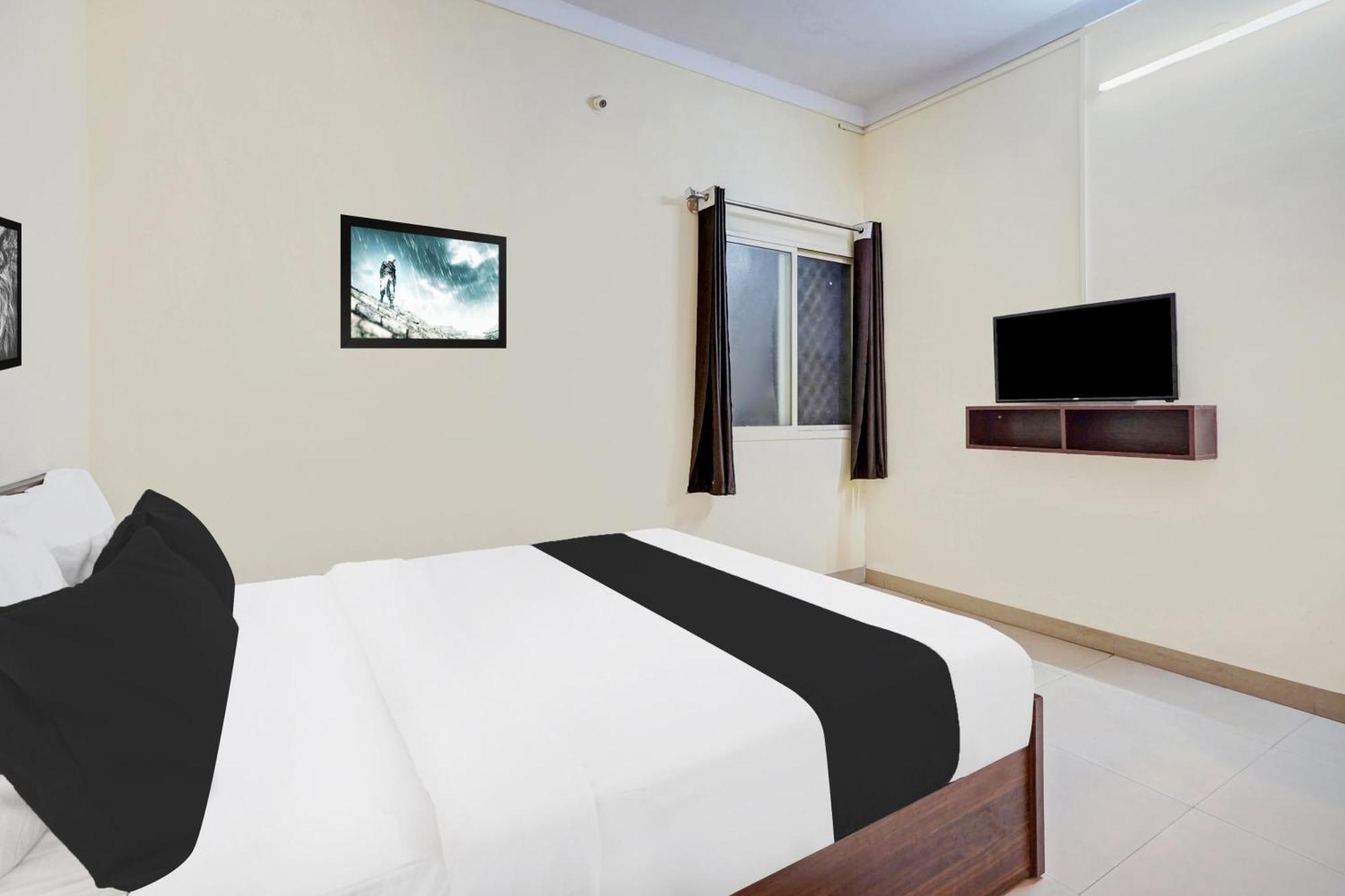 Belagula Super Townhouse Hebbal Mysore מראה חיצוני תמונה