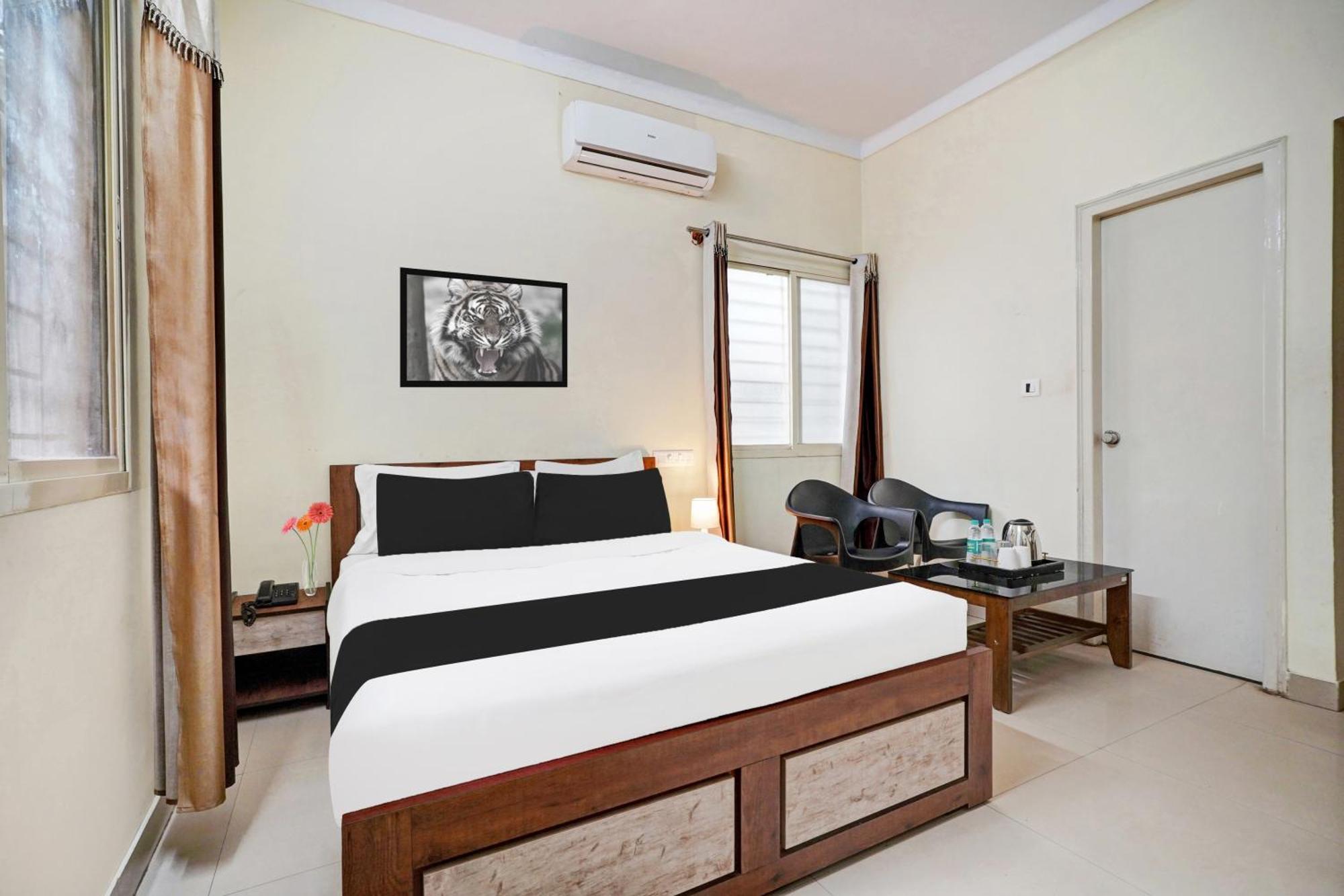 Belagula Super Townhouse Hebbal Mysore מראה חיצוני תמונה